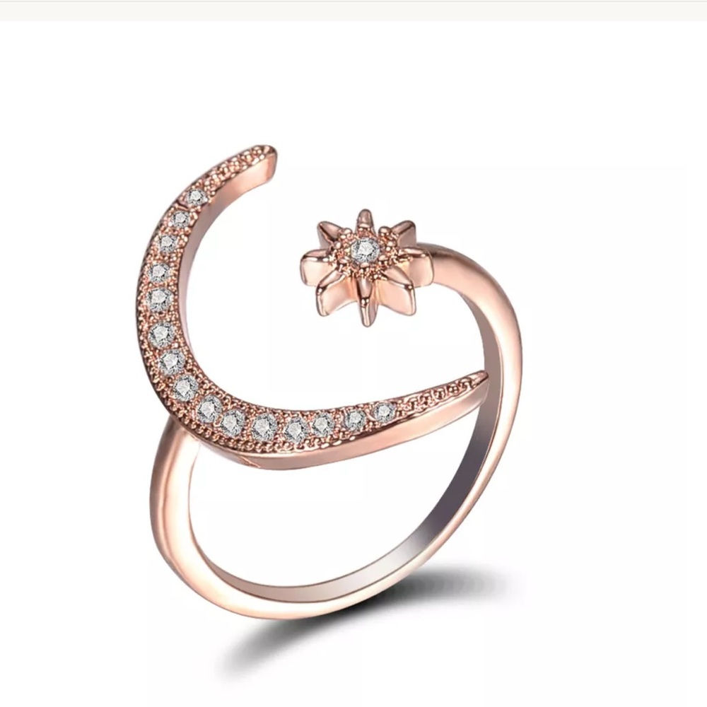 Moon Star Topaz Ring - Picture 2 of 7